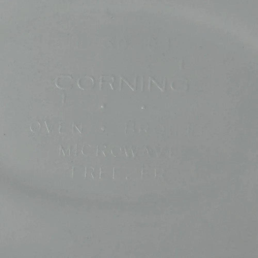 Vintage CorningWare Casual Elegance White Oval Serving Dish with Lid 10 Inch